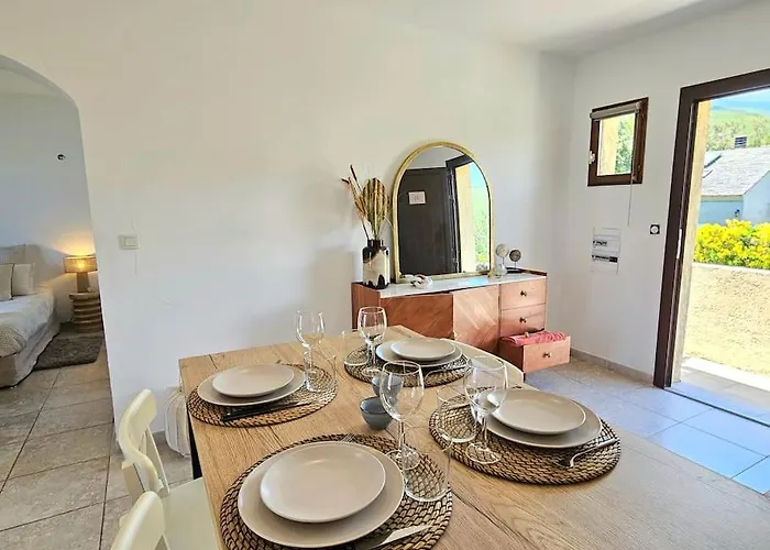 Bel Avec Piscine Cap Corse- Sisco Appartement *