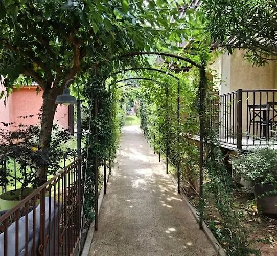 Appartement Bel Avec Piscine Cap Corse- Sisco Marine de Sisco